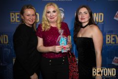 71-12-1-25-Christmas-Party-HV2A6511