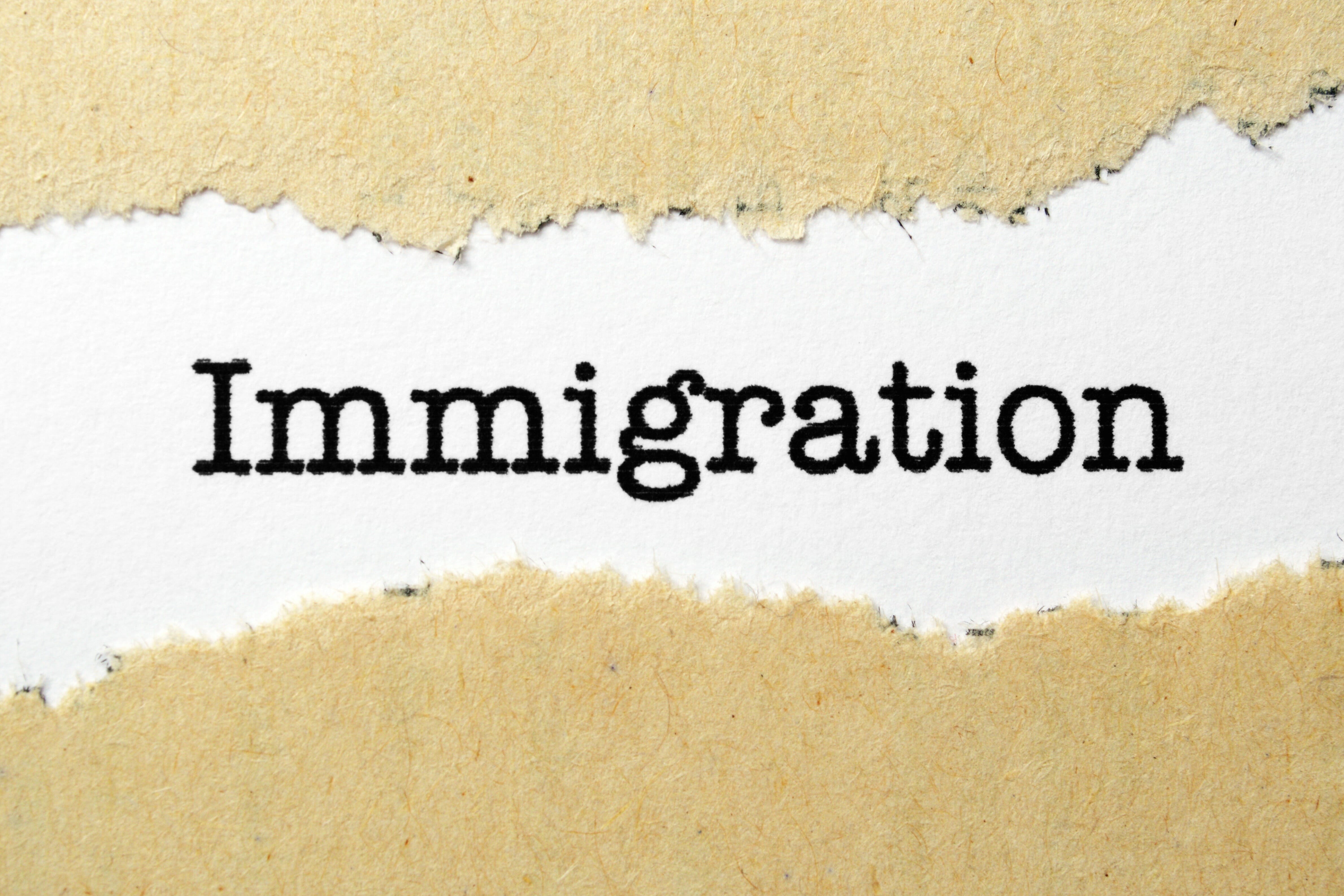 Prezydent Trump chce tymczasowo wstrzymać imigrację do USA