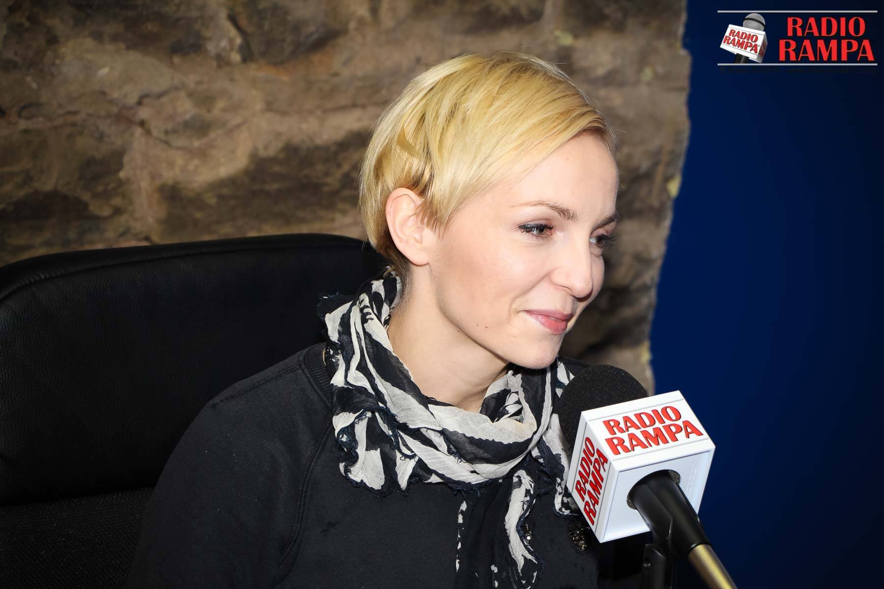 Ania Wyszkoni w studio Radio RAMPA