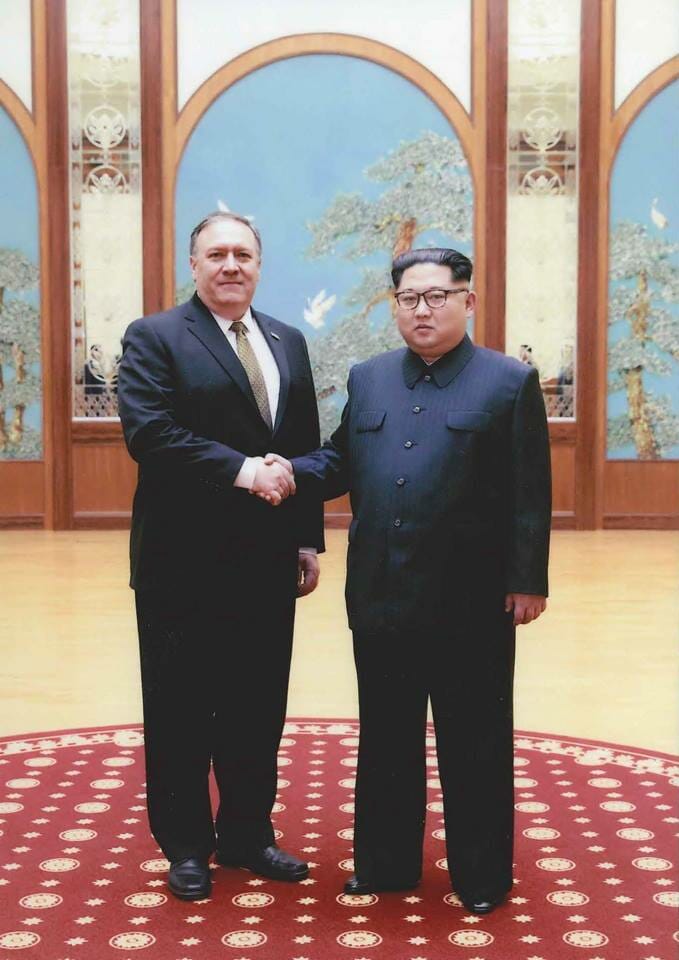 Biały Dom opublikował zdjęcia ze spotkania Sekretarza Stanu USA z liderem Korei Północnej