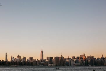 Kwarantanna dla wjeżdzających do metropolii nowojorskiej już z 16 stanów