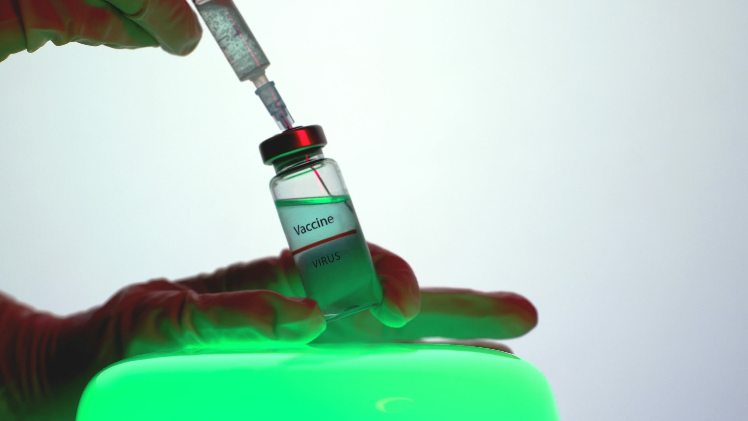 Szczepionka Pfizer zatwierdzona do użytku w USA