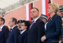 Prezydent na placu Zamkowym w Dniu Konstytucji