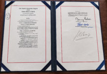 Biden podpisał pakiet klimatyczny, zdrowotny i podatkowy