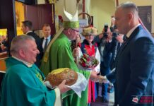 250 lat USA i 130 lat Parafii św. Stanisława Kostki z Prezydentem RP